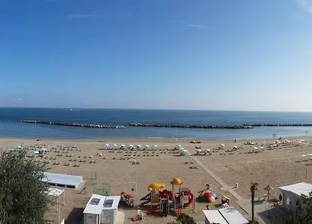 白金酒店 酒店 里米尼